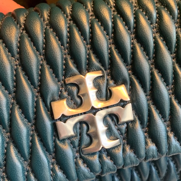 SOLD⛔️Authentic TORY BURCH Quilted Leather logo magnetic flap satchel/shoulder - Picture 12 of 16